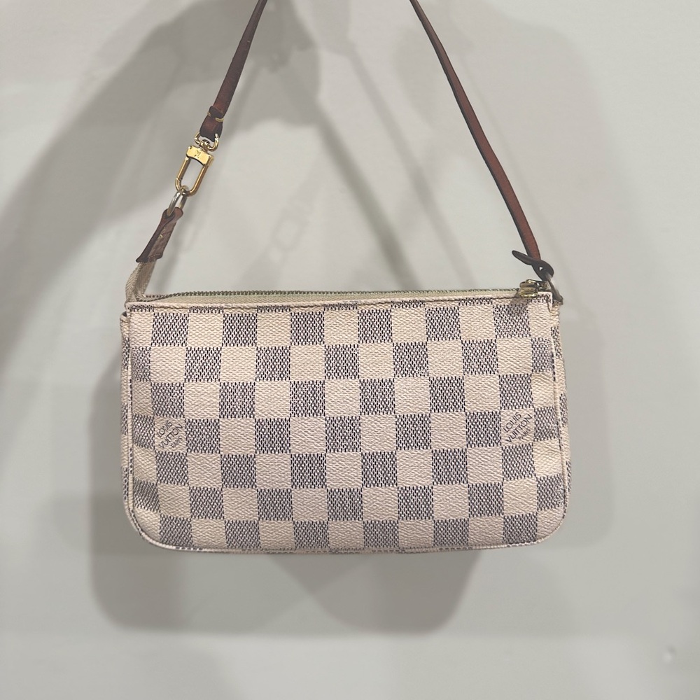 Louis Vuitton Damier Azur Pochette